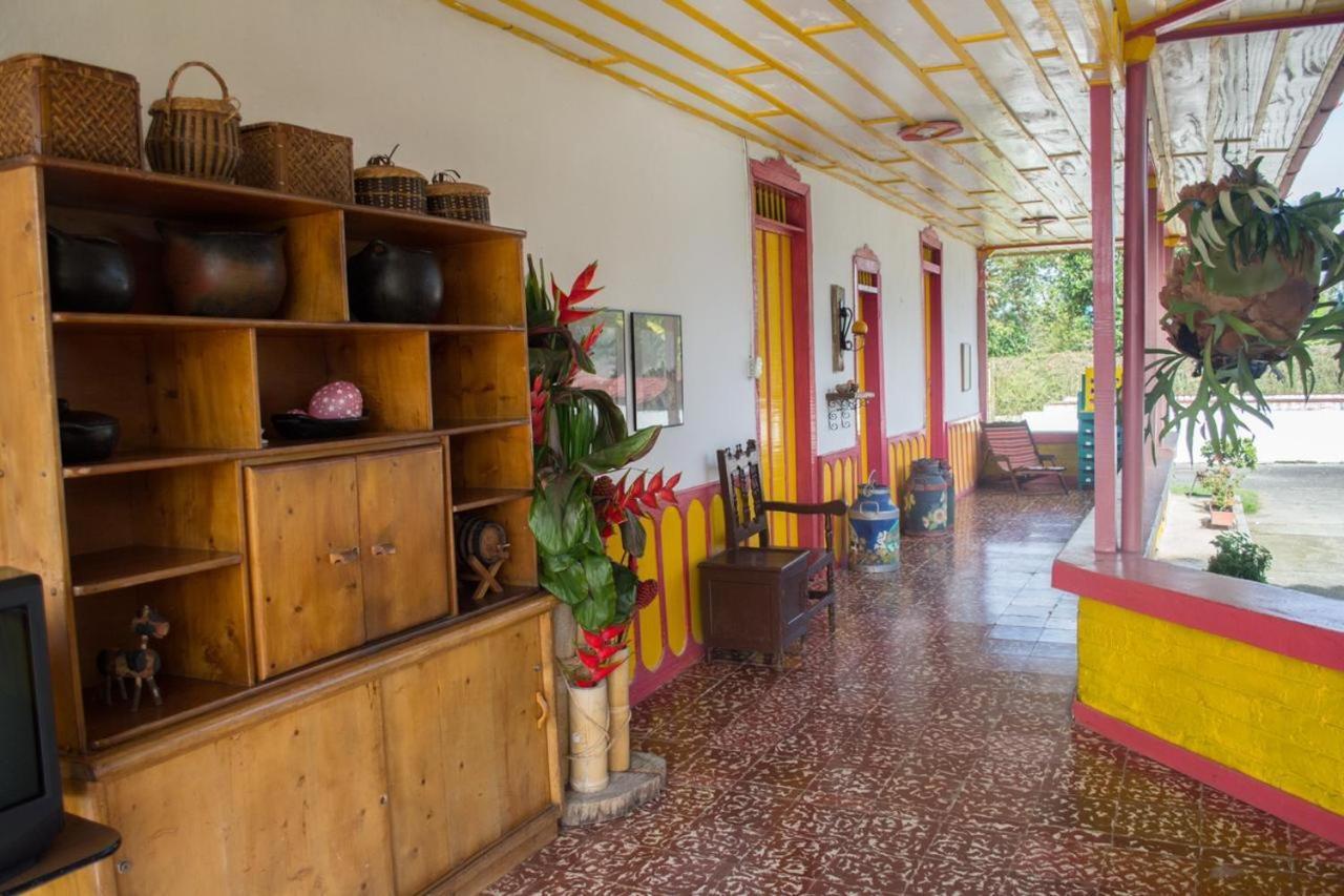 Finca Cafetera En El Quindio Quimbaya Exterior photo